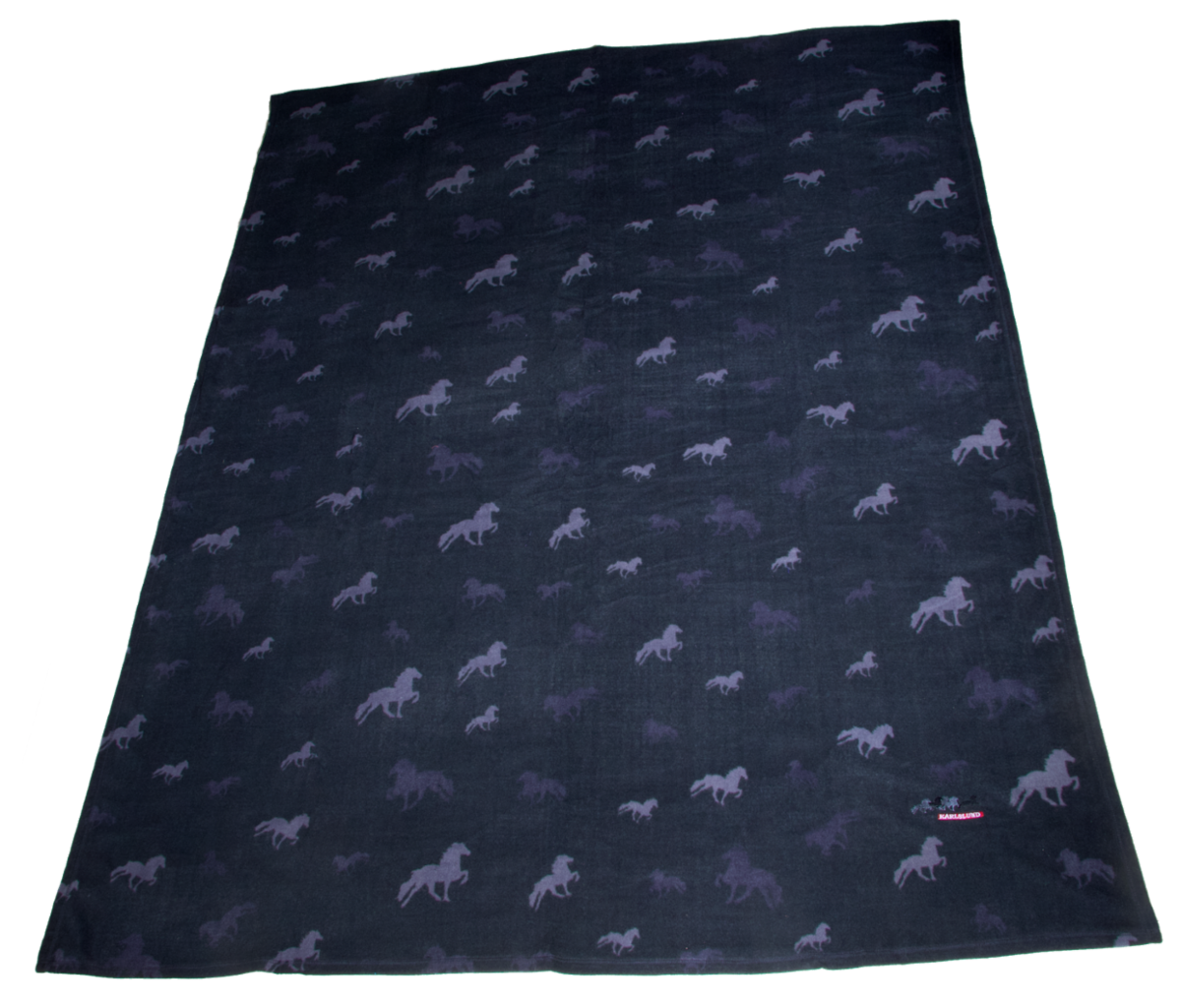 Fleece blanket with horses